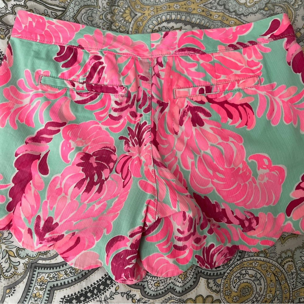 Lilly Pulitzer Vibrant Pink and Aqua Shorts - Picture 4 of 6
